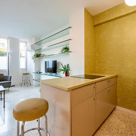 Spacious Apartment Navigli-3